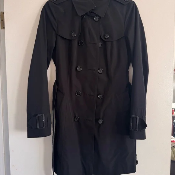Burberry London - Black Classic Trench Coat - Picture 12 of 14
